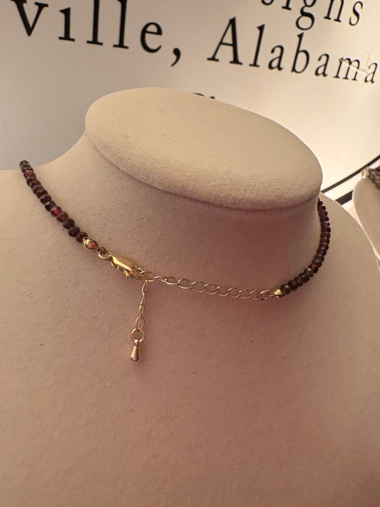 Grace Kelly Choker in Garnet