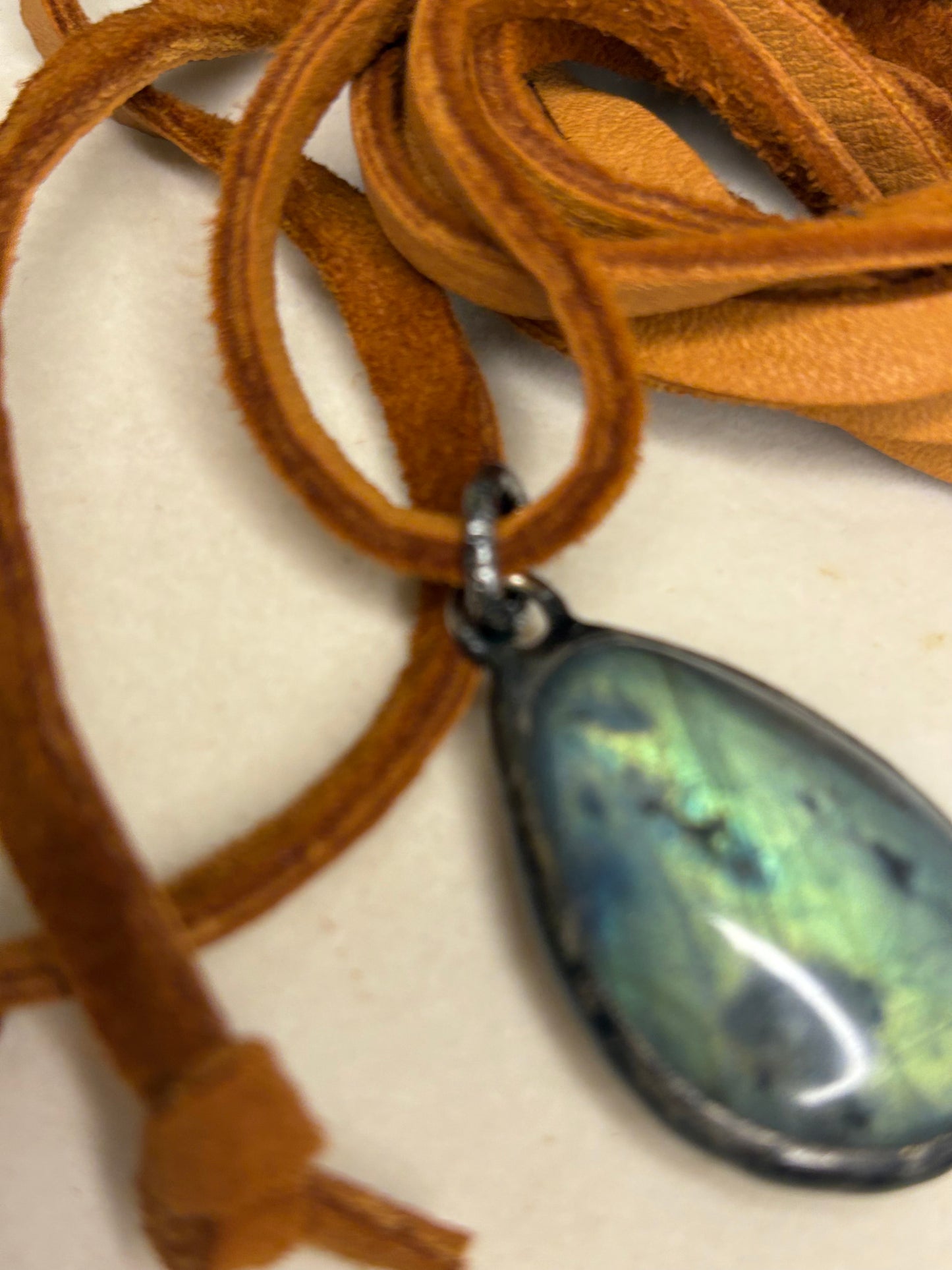 Jilliangemme Signature Saddle Wrap – Labradorite Pendant