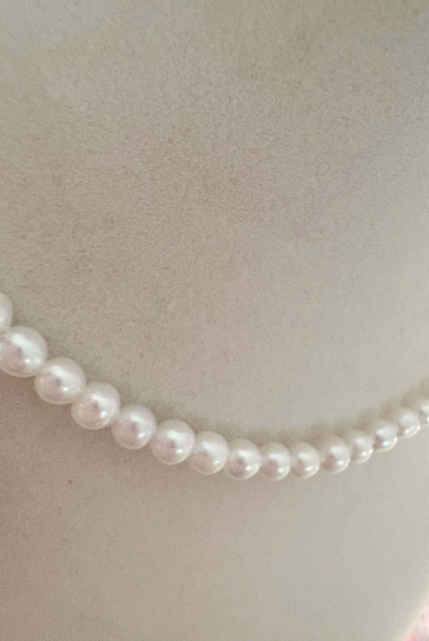 Tiny Dancer Pearl Necklace